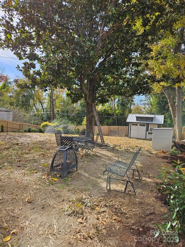 Building Photo - 4820 Gilmore Dr