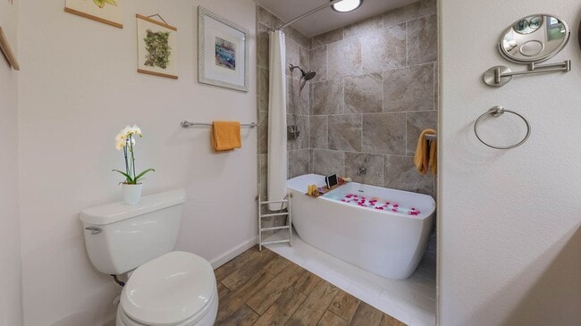 Building Photo - Regency at Huleia in Lihue, 2 bedroom, 2.5...