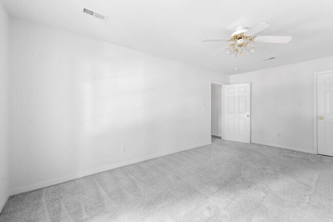 Building Photo - Great Home for Rent in the Lucks Lane Corr...