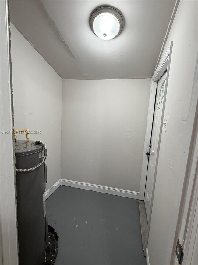 Building Photo - 7231 Bailey Ct