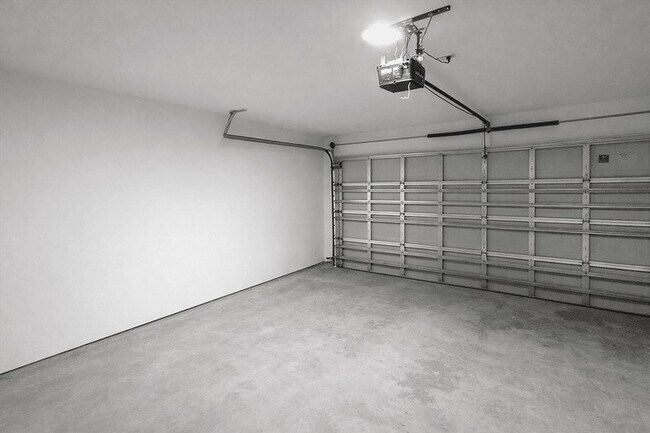 Building Photo - 2209 Nautica Terrace