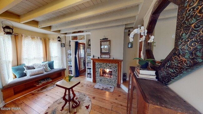 Building Photo - 144 Sawkill Ave