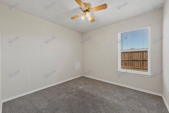 Building Photo - 10275 Aurora Dr