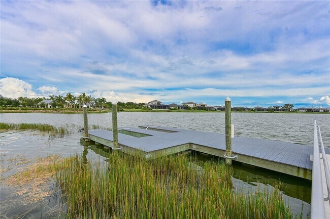 Building Photo - 1055 Waterline Ct