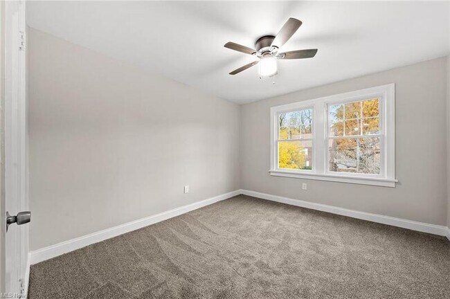 Building Photo - 3613 Cummings Rd