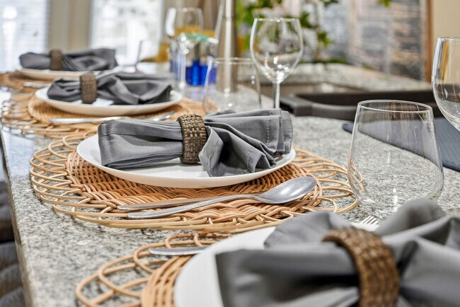 Building Photo - 1700 W Cleveland St