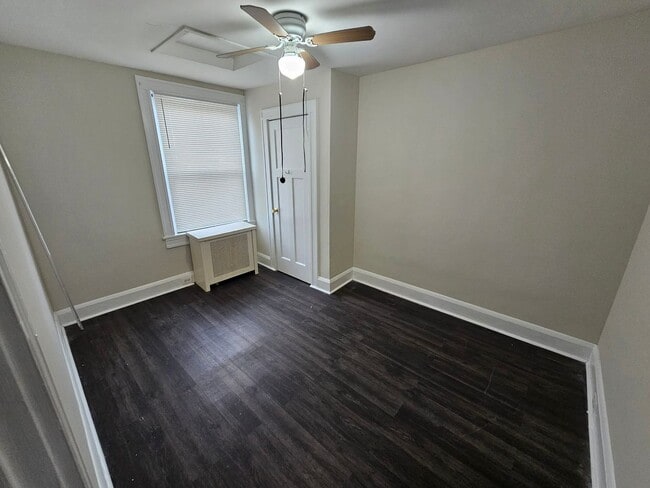 Building Photo - 2 Bedroom 1 Bathroom in Belair-Edison