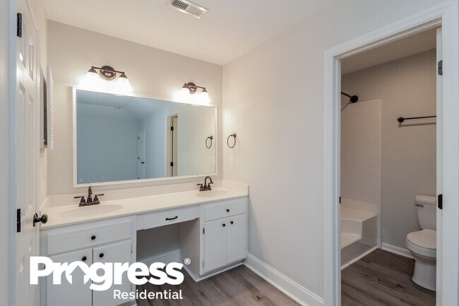 Building Photo - 7413 Cross Tie Ct