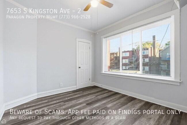 Building Photo - 7653 S Kingston Ave