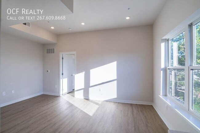 Building Photo - 1330-34 S Patton St