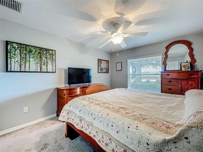 Building Photo - 27327 Roanoke Dr