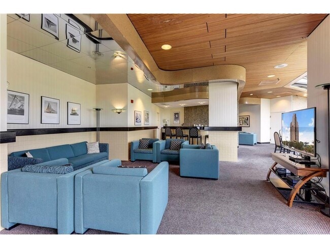 Building Photo - 2950 Dean Pkwy