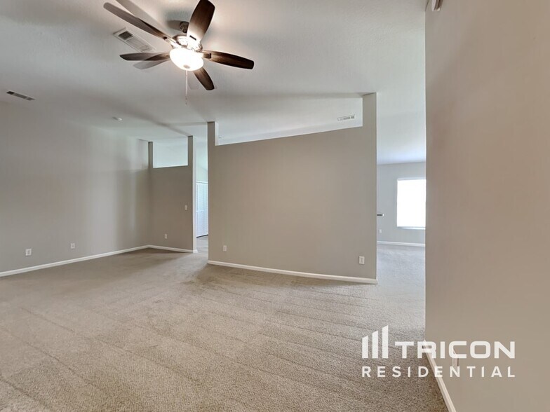 Building Photo - 63 Marisco Way