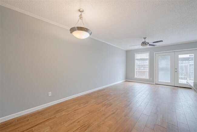 Building Photo - 6452 Kentwick Dr