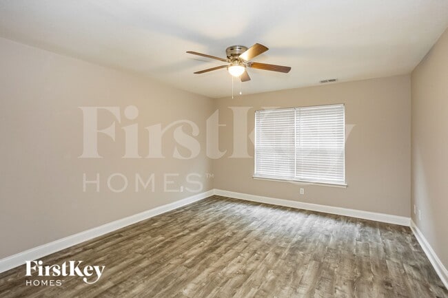 Building Photo - 366 Courtland Ct