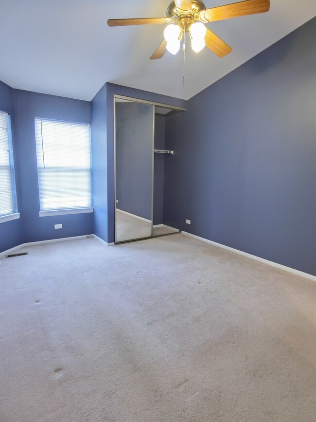 Building Photo - 905 Sturnbridge Ct