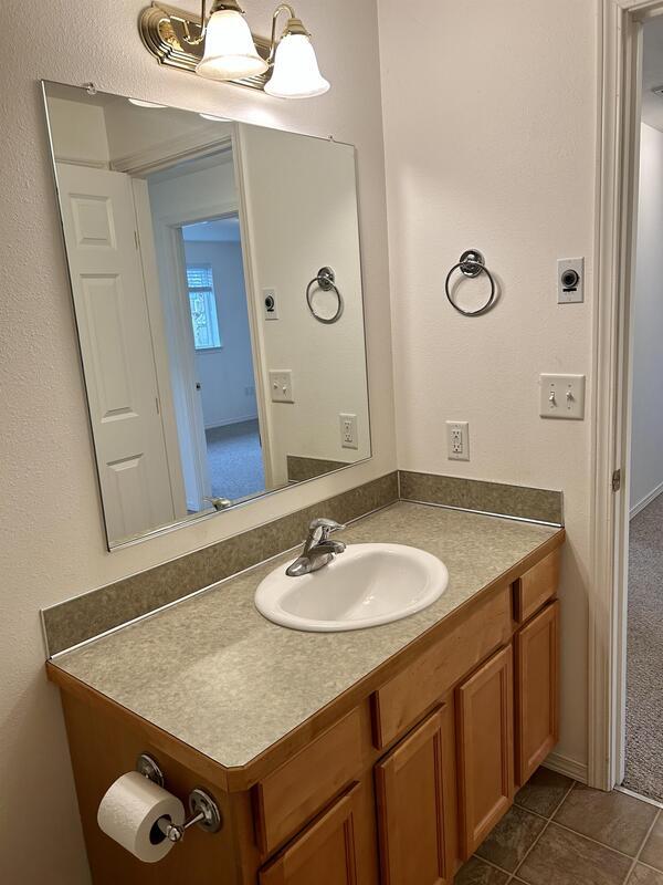 Building Photo - 6471 Portal Manor Dr