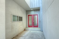 Building Photo - 1428 S Quincy Ave