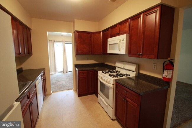 Building Photo - 12 Coriander Dr