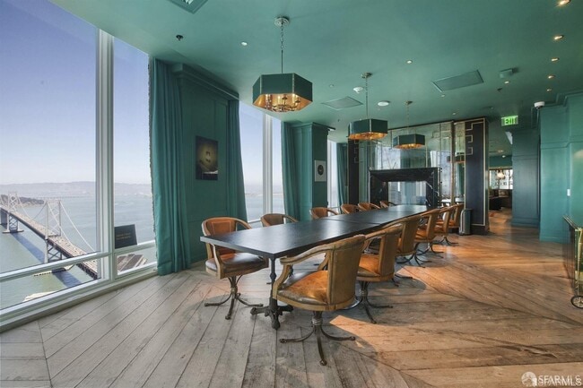 Building Photo - 401 Harrison St