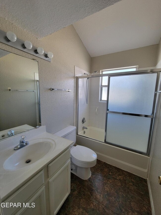 Building Photo - 3200 Mountain Ridge Dr