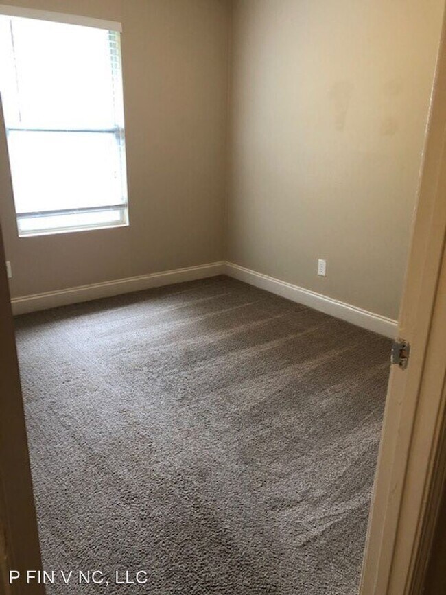 Building Photo - 4 br, 2 bath House - 106 Barnsbury Ct