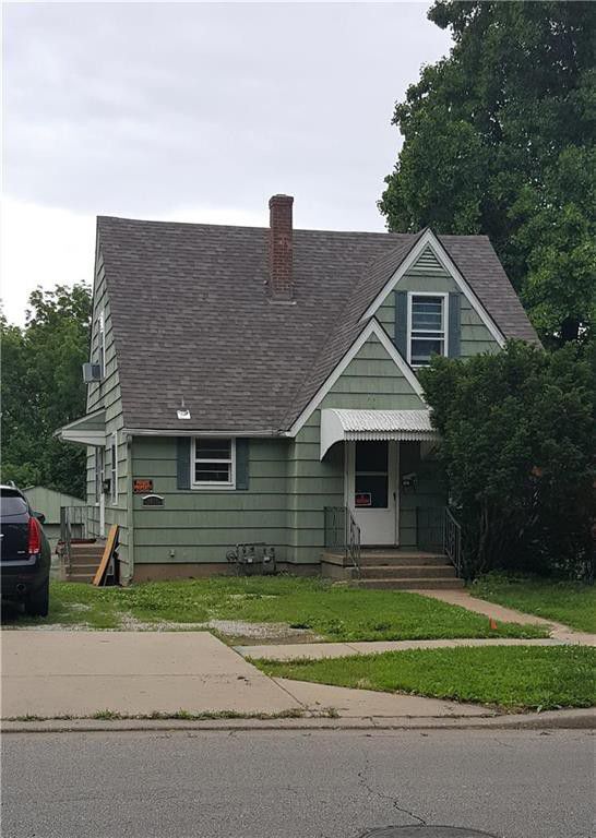 Building Photo - 1417 W Short Ave