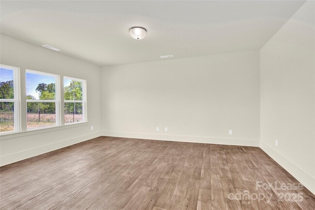 Building Photo - 207 Aspire Cir