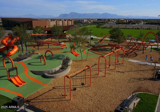 Building Photo - 9922 E Wavelength Ave