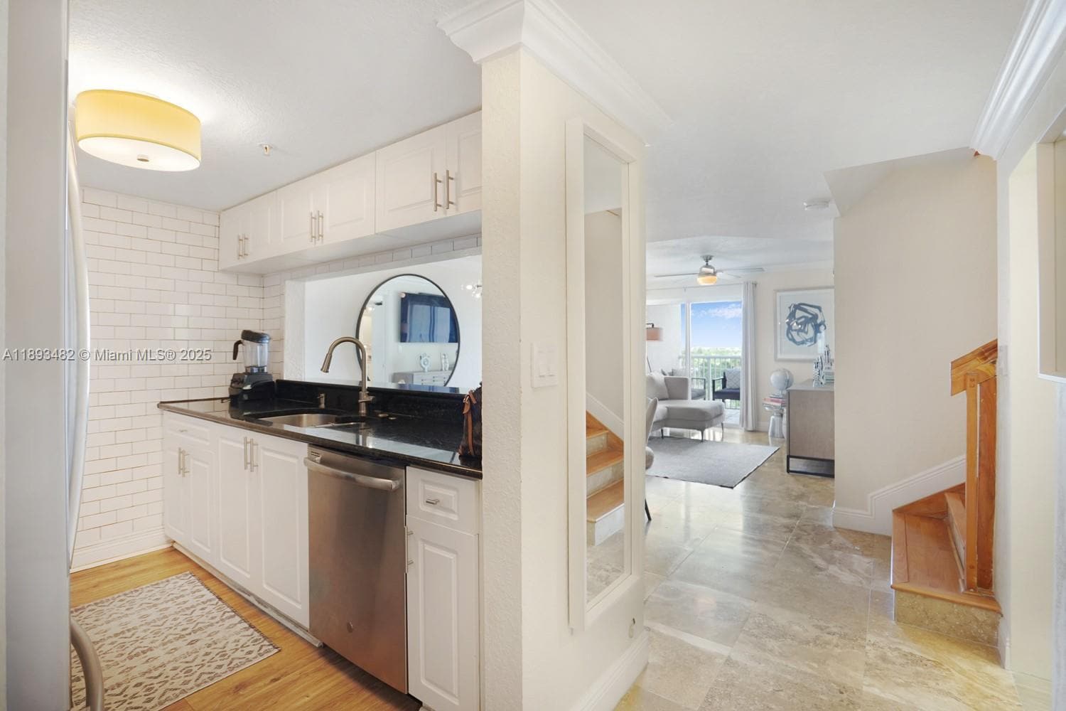 Building Photo - 280 SW 20th Rd