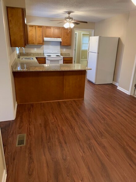 Building Photo - 4072 Porter St