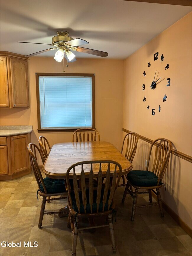 Building Photo - 52 Trottingham Rd