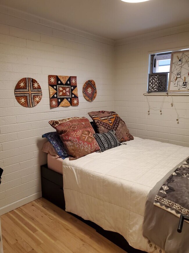 Building Photo - Remington1705 (KC-JF-NB)