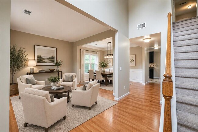 Building Photo - 315 Foe Creek Dr