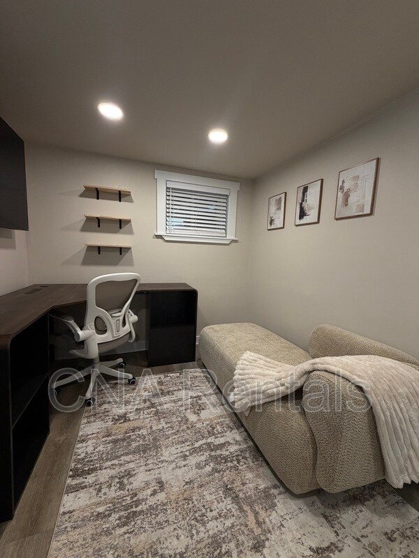 Building Photo - 539 Paines Ave NW