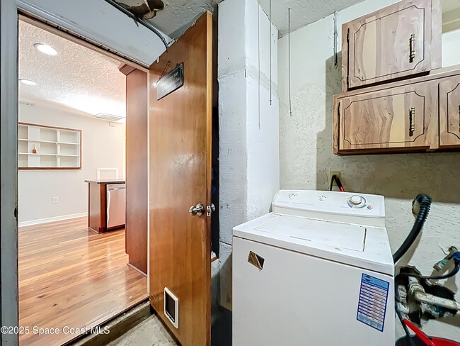 Building Photo - 640 Casa Grande Dr