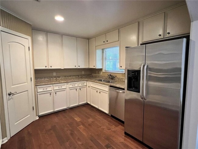 Building Photo - 5011 Finley Dr