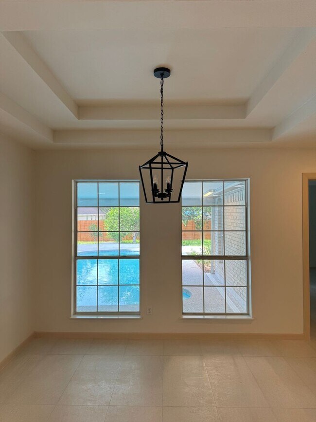 Building Photo - 1703 Terrace Dr