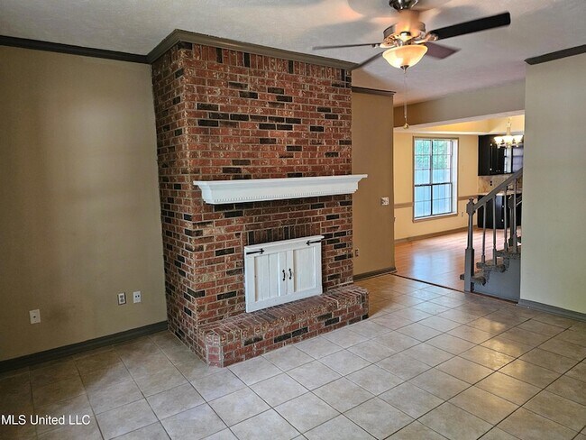 Building Photo - 472 Brendalwood Dr