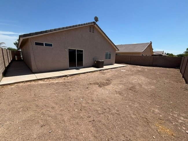 Building Photo - 2449 Ensenada Dr