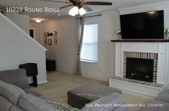 Building Photo - 10239 Round Rdg