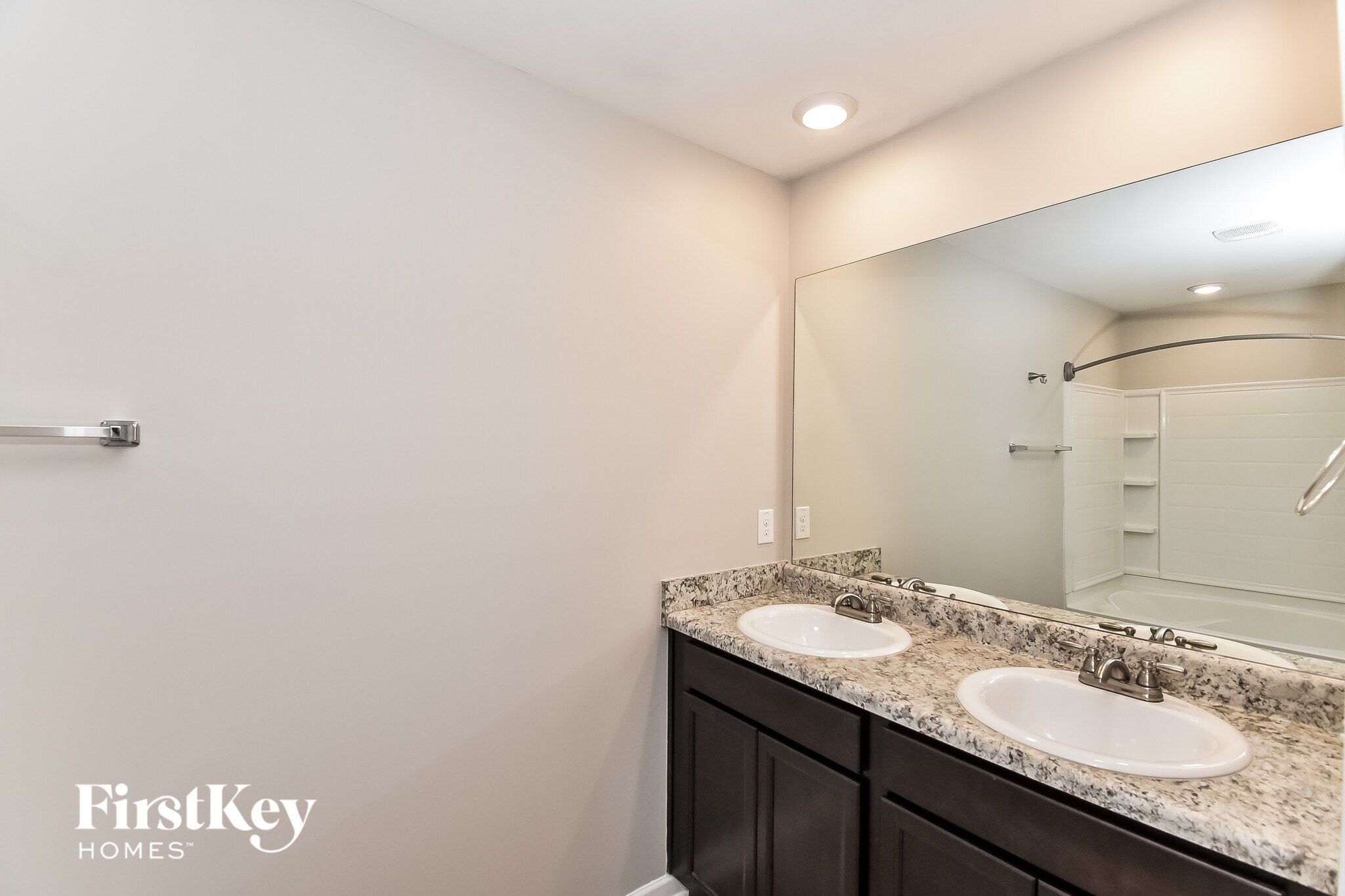 Building Photo - 3006 Chris Cir