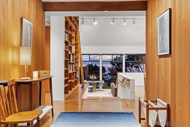 Building Photo - 8496 Westway Dr