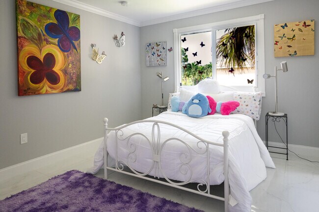 Building Photo - 5569 SE Hammock Reserve Terrace