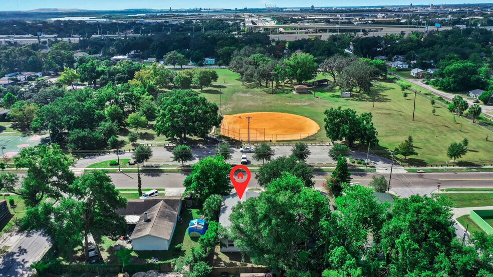 Building Photo - 3114 E 21st Ave