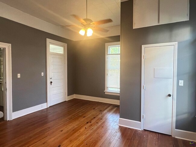 Building Photo - 310 Central Ave