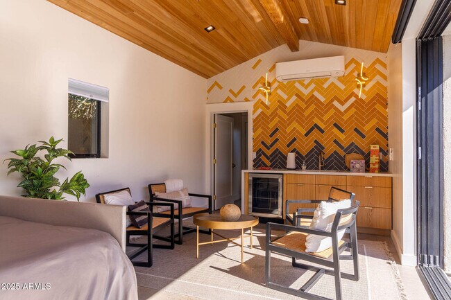 Building Photo - 68 W Lewis Ave