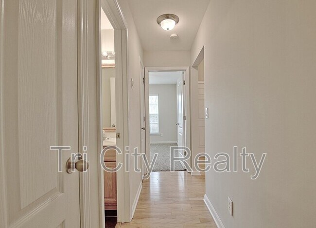 Building Photo - 341 Hunterian Pl