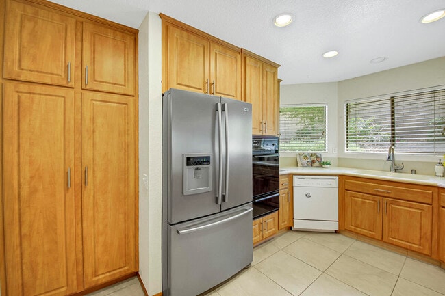 Building Photo - 79825 Camelback Dr
