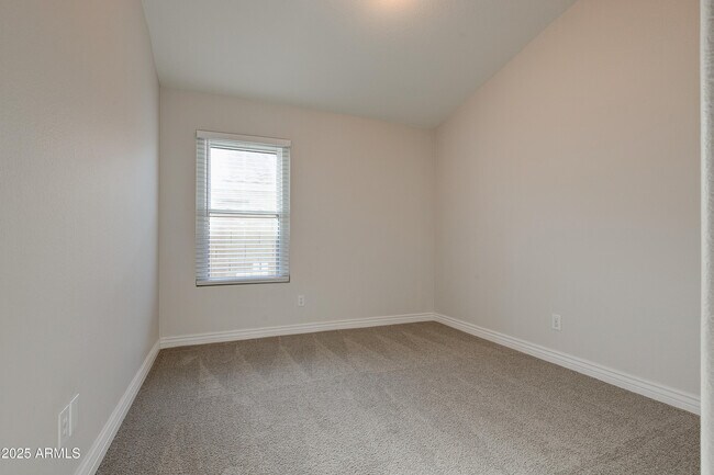 Building Photo - 9859 W Potter Dr